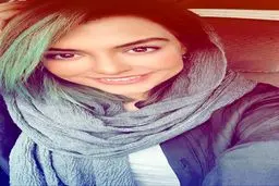 رنگ موی متفاوت دنیا مدنی در سلفی جدیدش