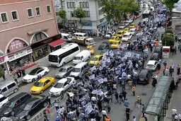 راهپیمایی طرفداران خلافت اسلامی این بار در استانبول +عکس