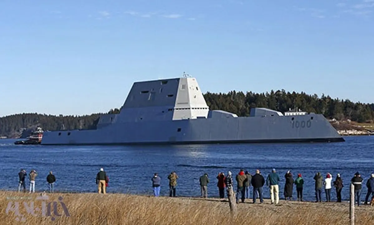 بزرگترین ناوشکن رادارگریز آمریکا /عکس