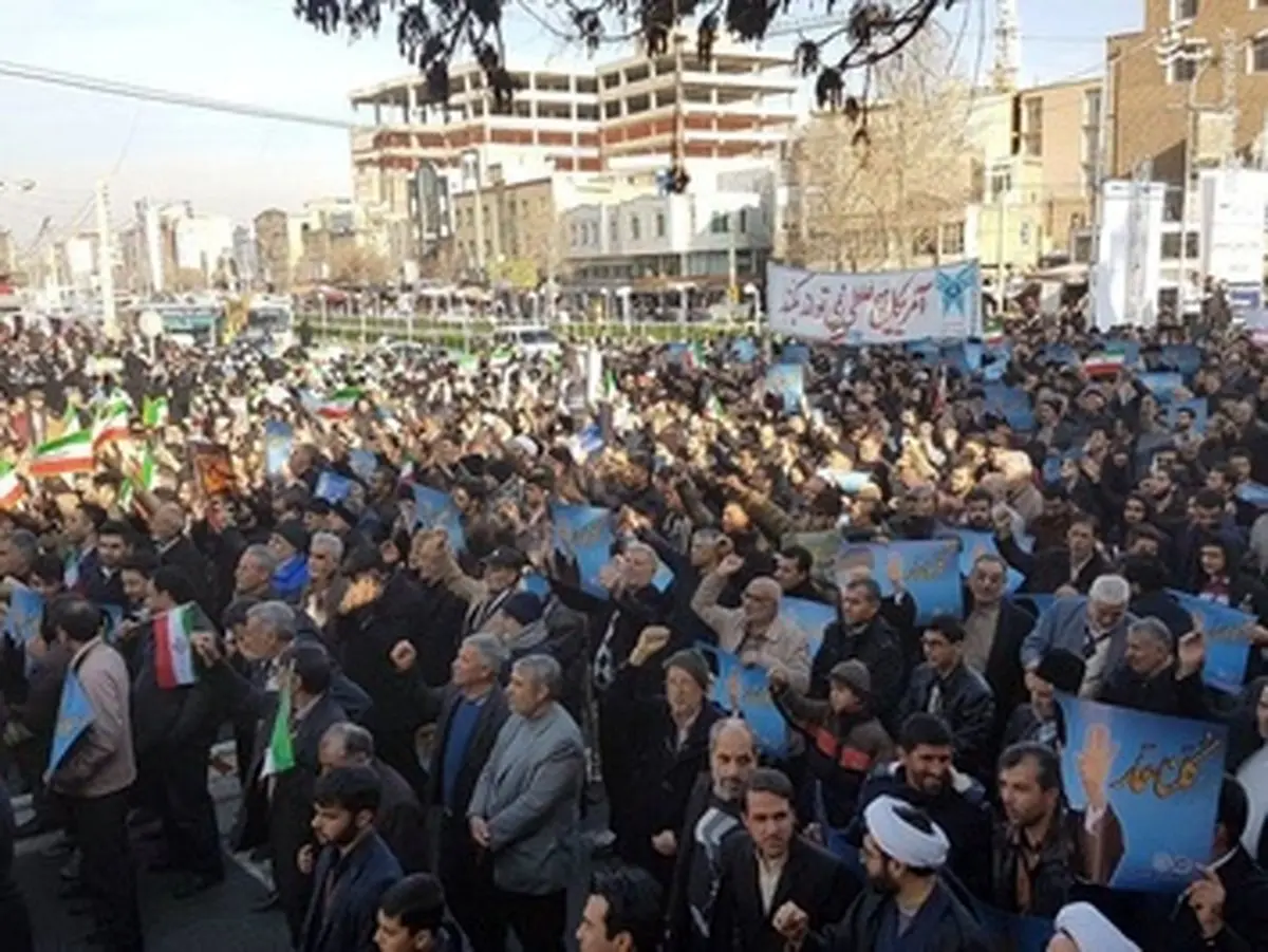 تصاویری از راهپیمایی مردمی علیه اغتشاشات اخیر