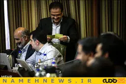 حاشیه‌های تصویری جلسه شورای شهر در روز شکست مسجدجامعی