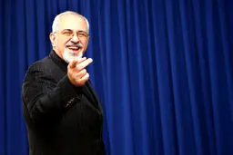 4 دلیل برای اینکه ظریف باید در کابینه بماند!