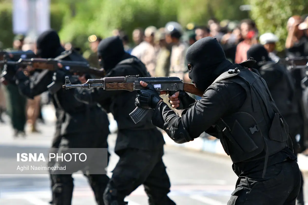 تصاویری از رژه سالروز شکست حصر آبادان