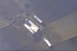 انهدام انبار مهمات داعش +عکس