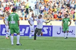 کارگردان فیلم قندون جهیزیه، جیمی جامپ بازی فوتبال ستارگان ایران و جهان! + عکس