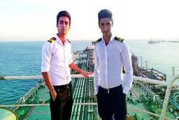 تصویری از دو پسرخاله که باهم در سانچی بودند