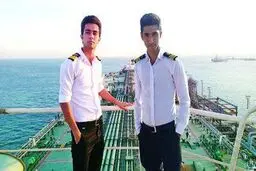 تصویری از دو پسرخاله که باهم در سانچی بودند