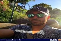 سلفی دروازه بان تیم ملی در خودروی کروک/ عکس