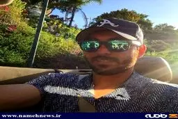 سلفی دروازه بان تیم ملی در خودروی کروک/ عکس