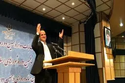 ادعاها و شعارهای عجیب و غریب نامزدهای انتخابات ریاست جمهوری/اعطای شورزار به مردم برای کاشت خیارشور