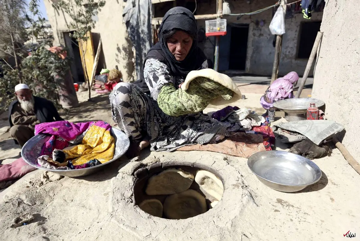 پخت نان سنتی در افغانستان/عکس