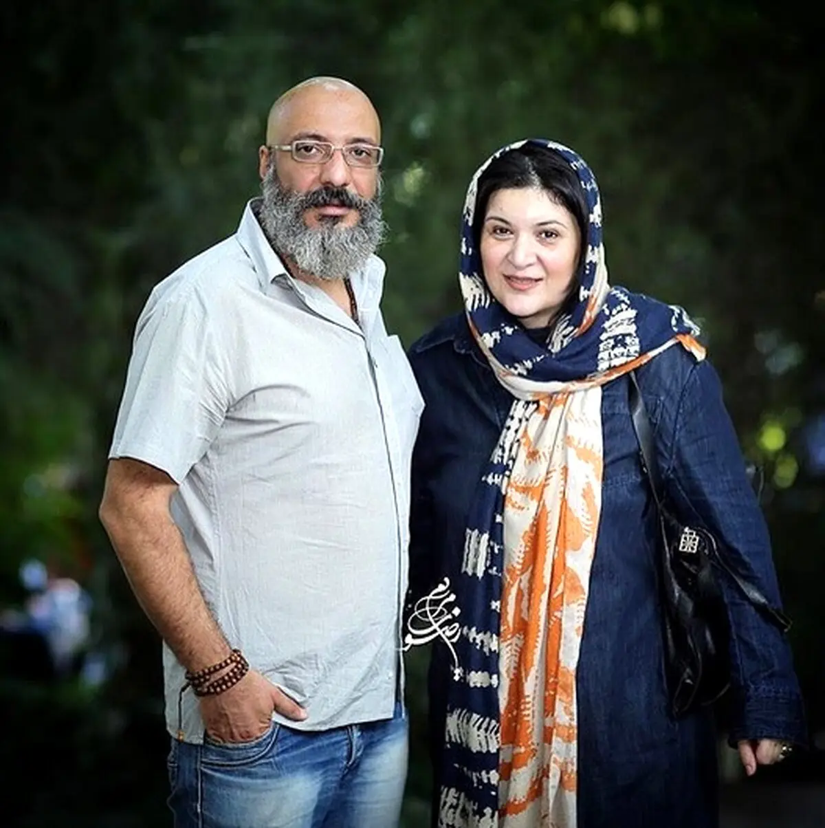 امیر جعفری با سیمای جدید در کنار همسرش/ عکس