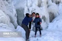 تصاویر زیبا از آبشار تمام قندیل «گنجنامه» در همدان