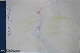 نقاشی وزیر اطلاعات در نمایشگاه مطبوعات/عکس