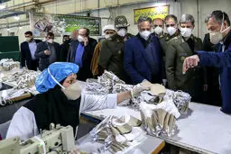 آقای وزیر در کارخانه تولید ماسک های پیشرفته یونی +‌ عکس