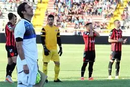 نگاه حسرت بار فروزان به رحمتی / عکس