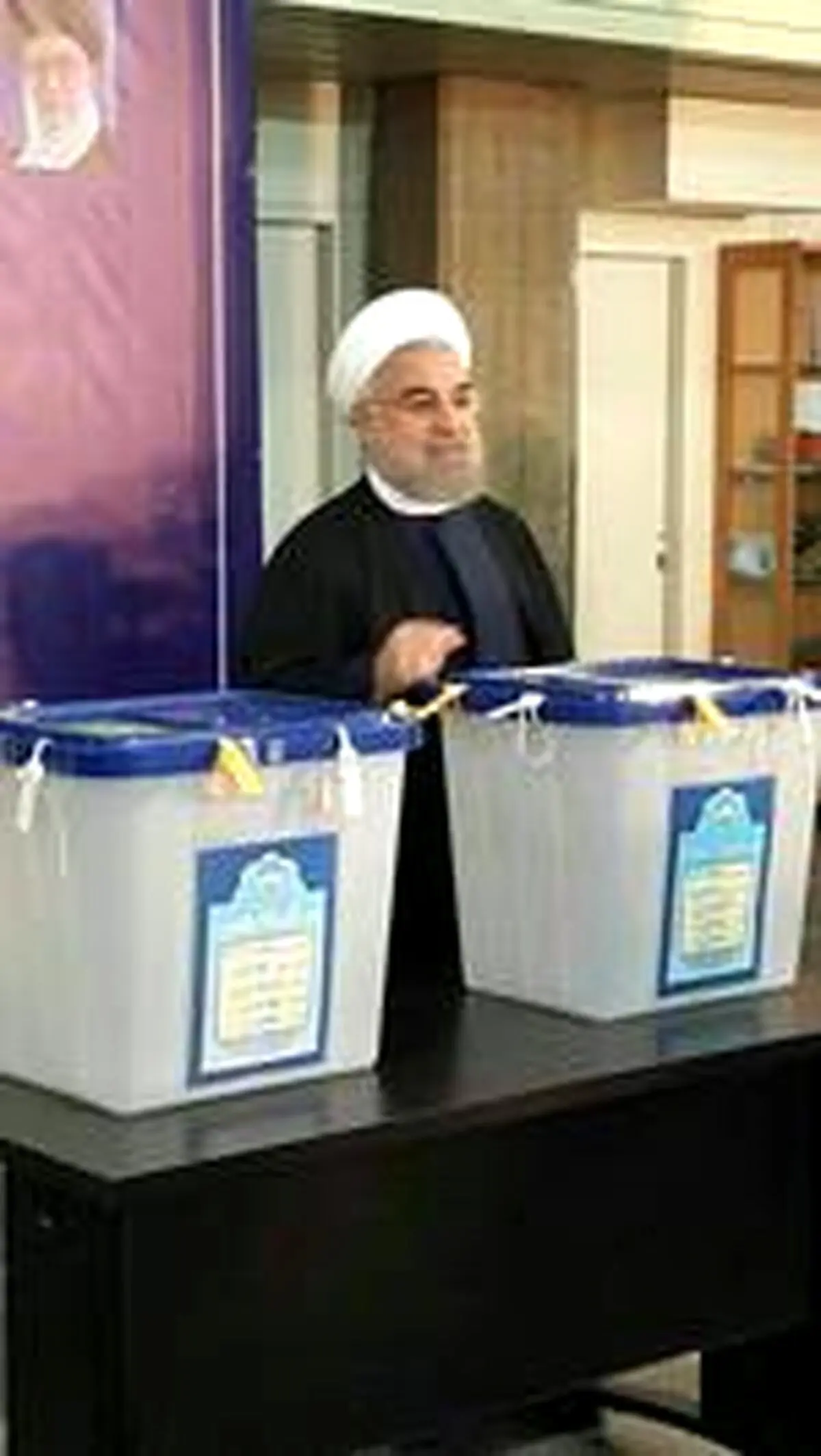 5 فریم از حضور روحانی در انتخابات/ عکس