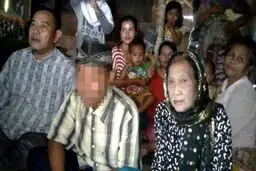 جنجال ازدواج پسر نوجوان با زن 70 ساله در اندونزی +عکس