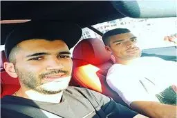 سلفی دو ستاره پرسپولیس در خودرو کوپه/ عکس