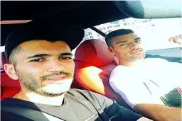 سلفی دو ستاره پرسپولیس در خودرو کوپه/ عکس