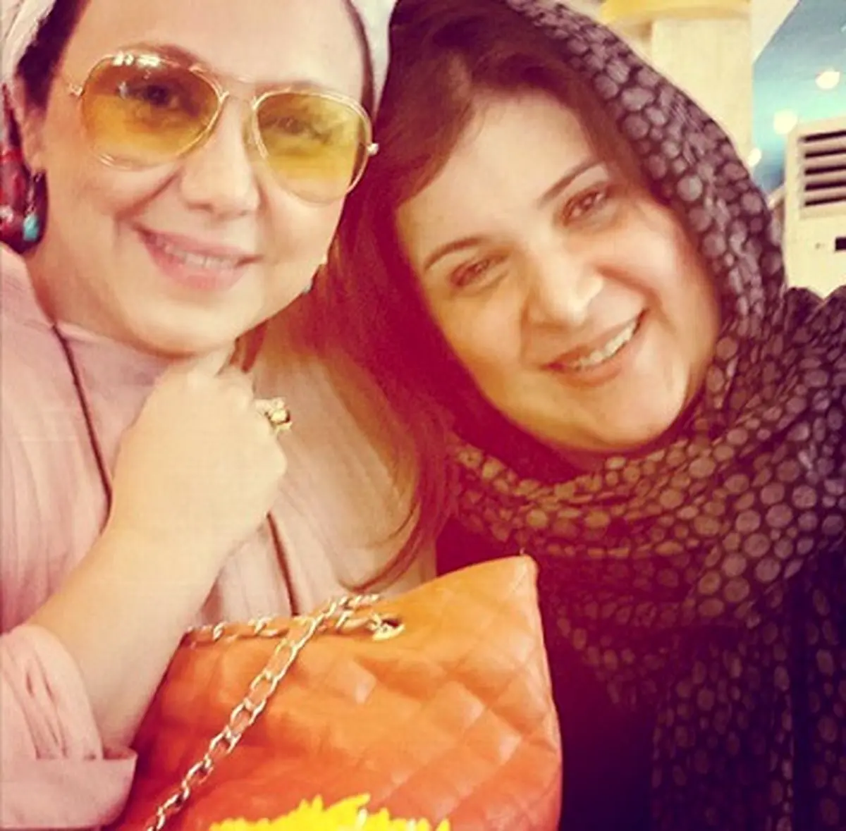 عکس:ریما رامین فر در کنار بهنوش بختیاری