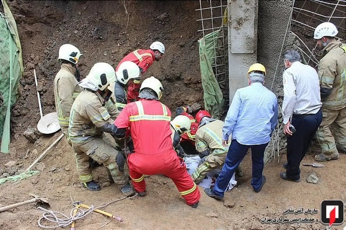 آوار مرگ بر سر ۴ کارگر ساختمانی در نیاوران/تصاویر