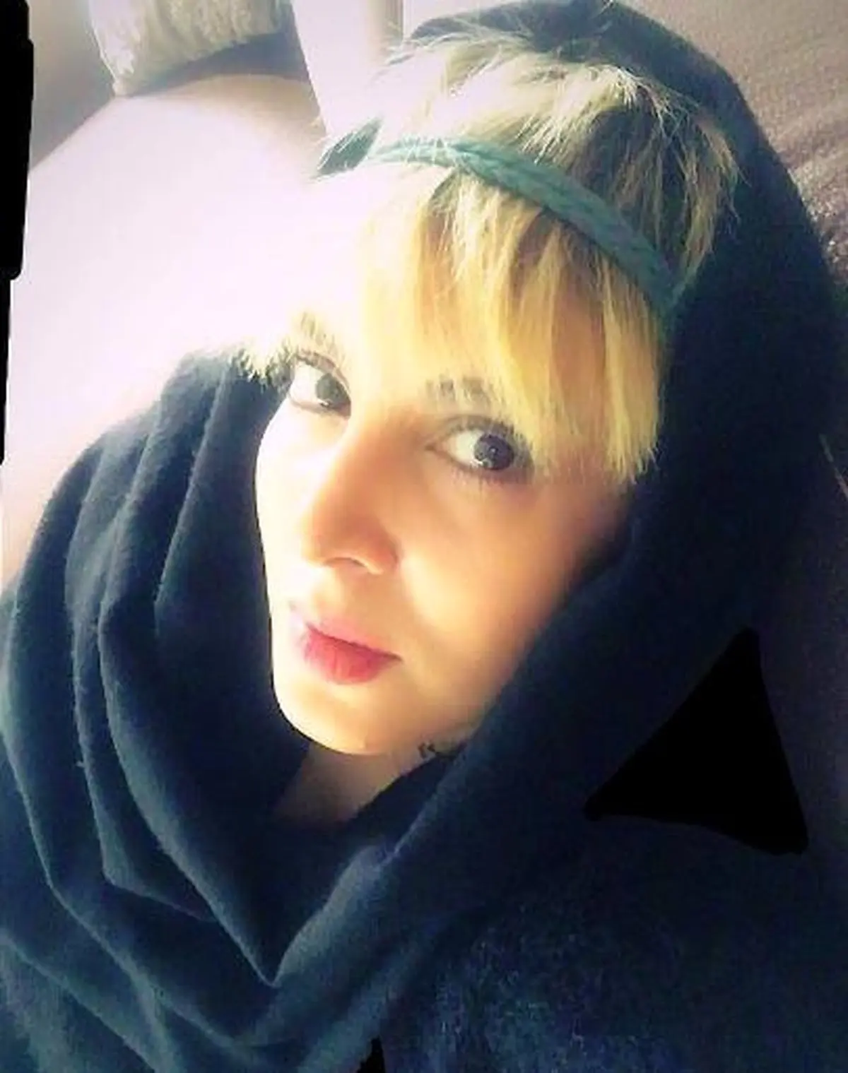 ظاهر لیلا بلوکات در اتومبیل شخصی اش