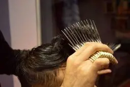 اصلاح مو با 27قیچی همزمان! / تصاویر