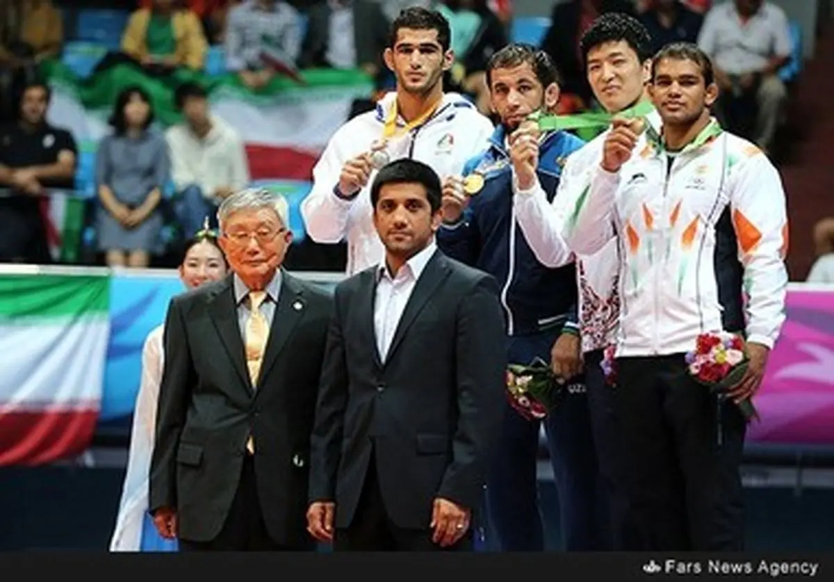 مدال آوران کشتی ایران/ تصاویر