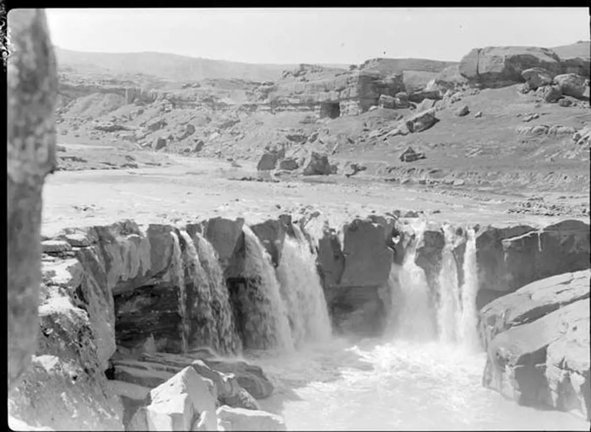 عکس زیرخاکی از آبشار پل دختر