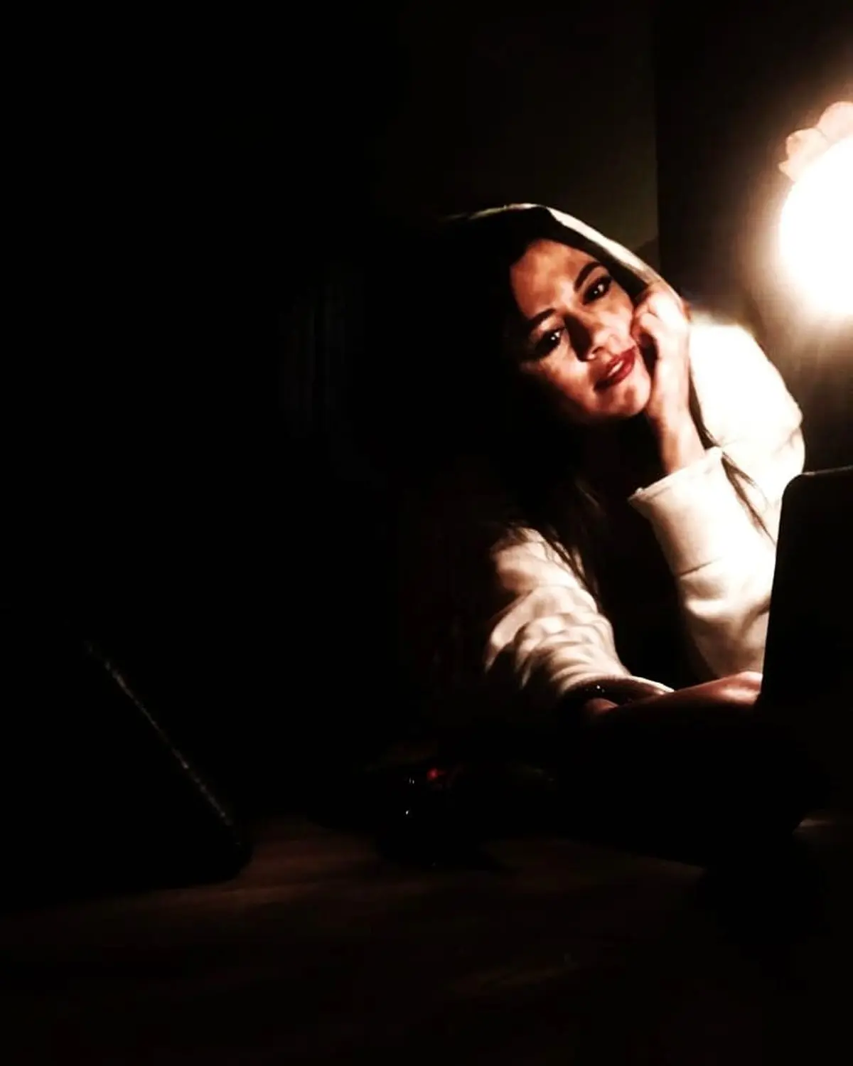 عکس کمتر دیده شده از بازیگر سریال جذاب نهنگ آبی