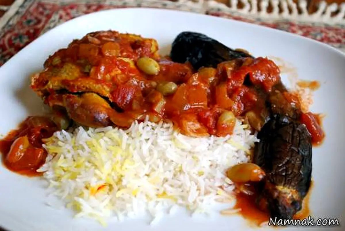 «خورش غوره بادمجان» را با خوشمزه ترین روش درست کنید