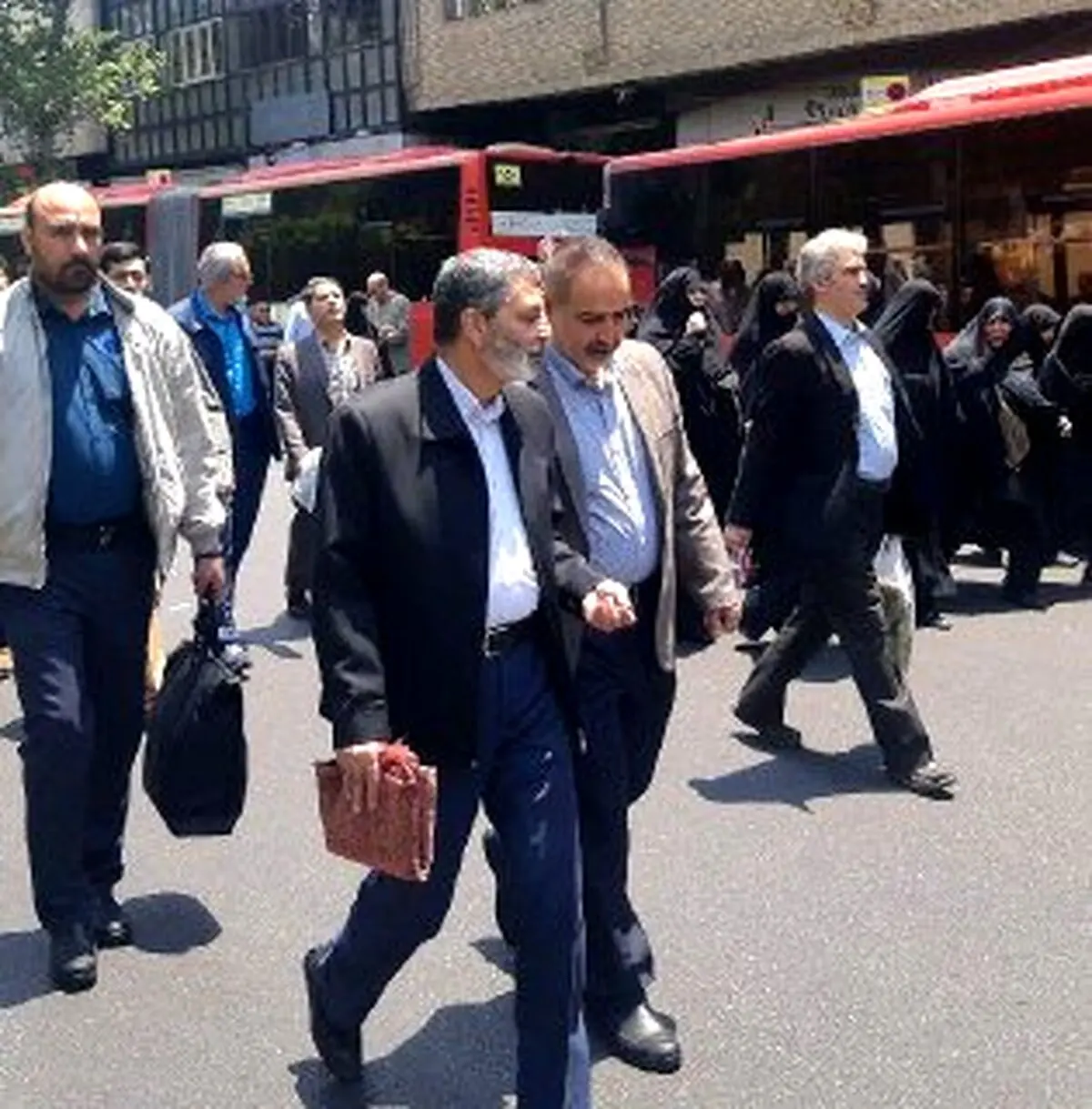 حضور فرمانده کل ارتش در راهپیمایی روز قدس