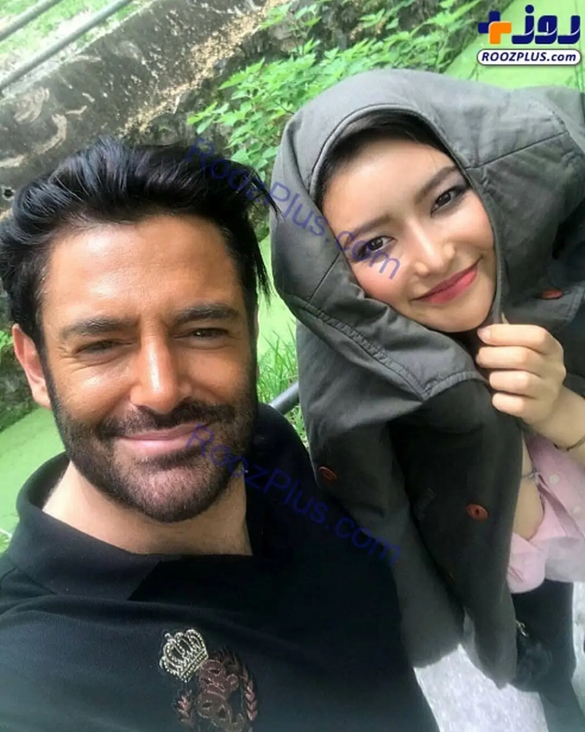 ژست صمیمی محمدرضا گلزار و بازیگر کره ای/عکس