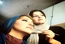 عکس جالب بهاره کیان افشار زیر دست گریمورش