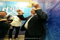 کاندیدایی که با «کلید»به وزارت کشور رفت/ عکس