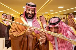 الخلیج انلاین: کرونا چگونه به داد بن سلمان رسید؟