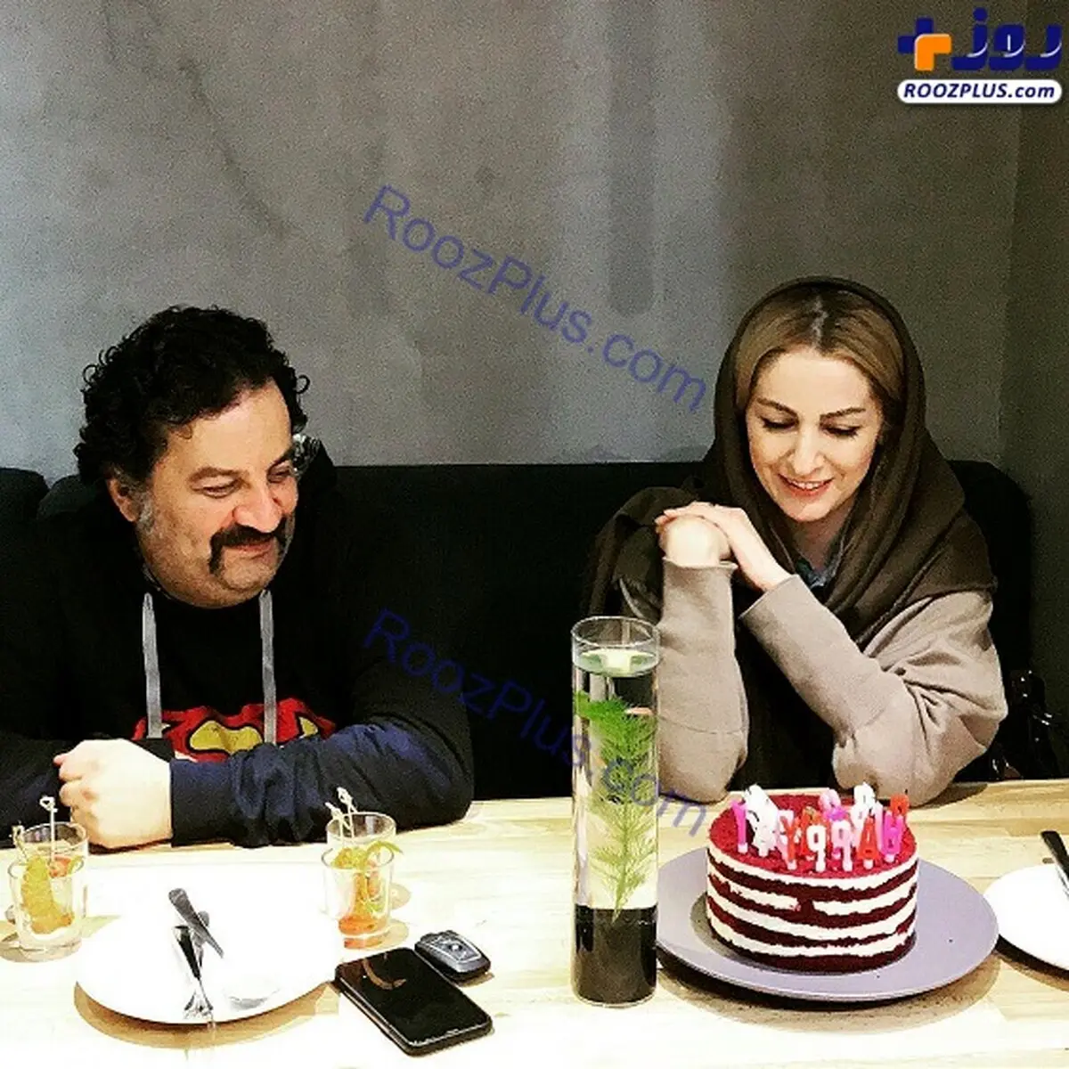 جشن تولد رمانتیک خانم بازیگر در کنار همسر/عکس