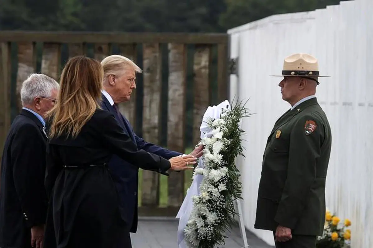 ترامپ و همسرش در مراسم يادبود قربانيان 11سپتامبر + عكس