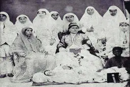 زنان حرمسرای ناصرالدین شاه/ عکس