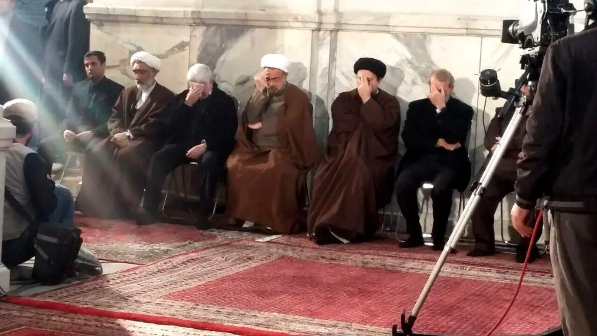 تصویری از علی لاریجانی و سیدحسن خمینی در مراسم سالگرد آیت‌الله هاشمی رفسنجانی