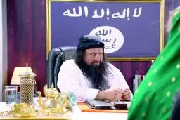 گریم خاص محمدرضا شریفی‌نیا در نقش یک داعشی/عکس