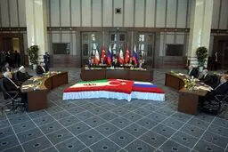 روحانی: اگر نتوانیم از منافع برجام بهره‌برداری کنیم، تصمیم جدی خواهیم گرفت /تاکید اردوغان بر استفاده از پول ملی در مبادلات ایران-ترکیه / پوتین: پایبندی به برجام ضروری است