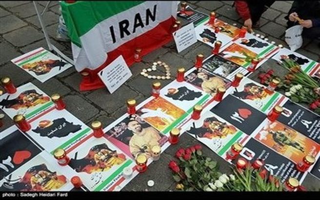 همدردى ایرانیان مقیم وین با حادثه دیدگان پلاسکو/تصاویر