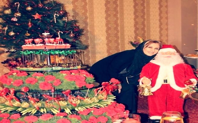 استایل فان مرجانه گلچین در کنار بابانوئل! + عکس