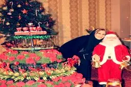 استایل فان مرجانه گلچین در کنار بابانوئل! + عکس