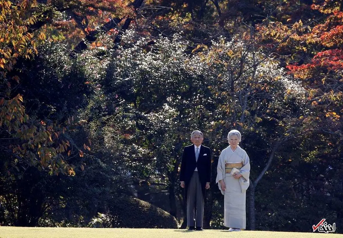 تصویری زیبا از امپراتور و ملکه ژاپن در کاخ اکاساکای توکیو