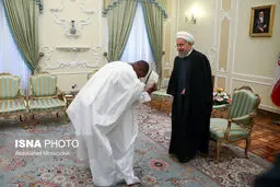 اقدام جالب سفیر سیرالئون در مقابل روحانی/عکس