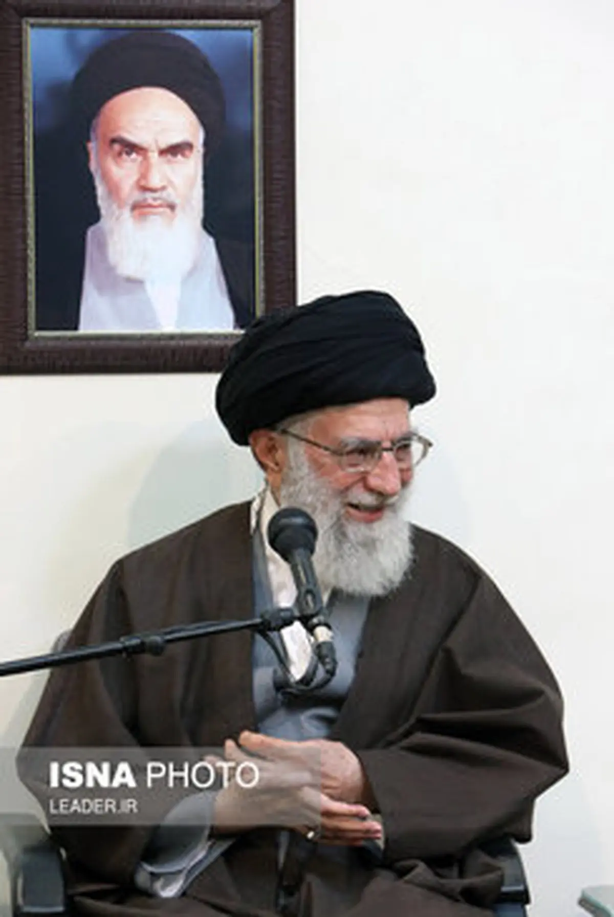 دیدار نوروزی جمعی از مسئولان نظام با مقام معظم رهبری/ تصاویر