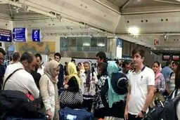 صف ایرانیان در فرودگاه استانبول برای بازگشت/ عکس